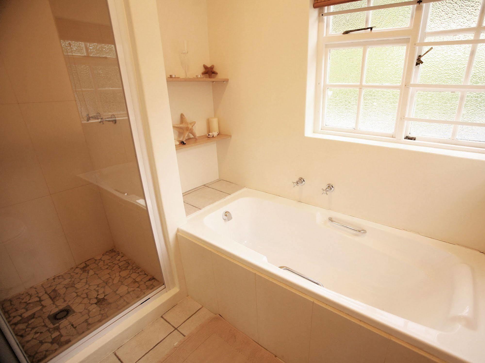 Art Gallery Guest House - Thandekayo Hout Bay Ngoại thất bức ảnh