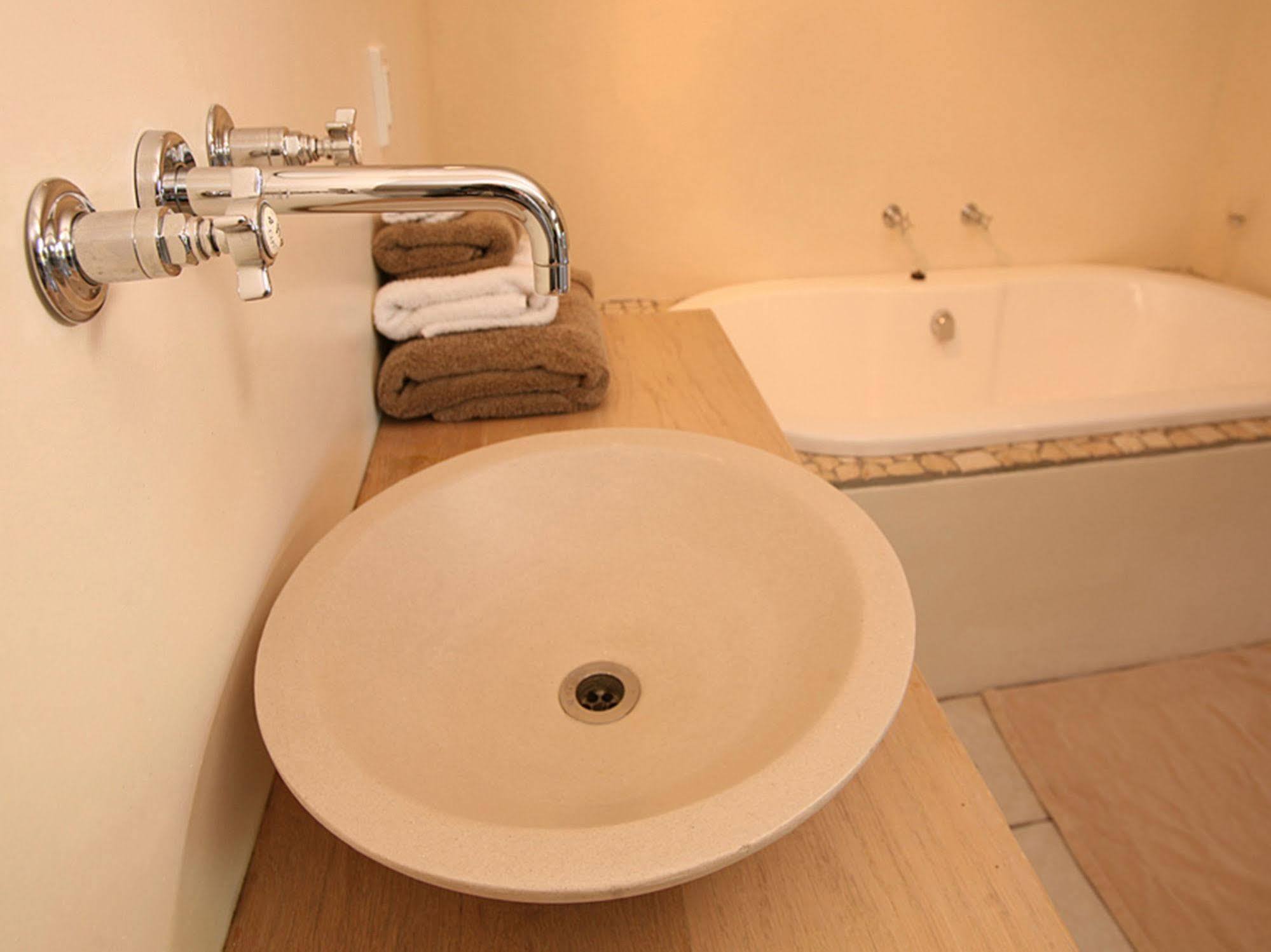 Art Gallery Guest House - Thandekayo Hout Bay Ngoại thất bức ảnh